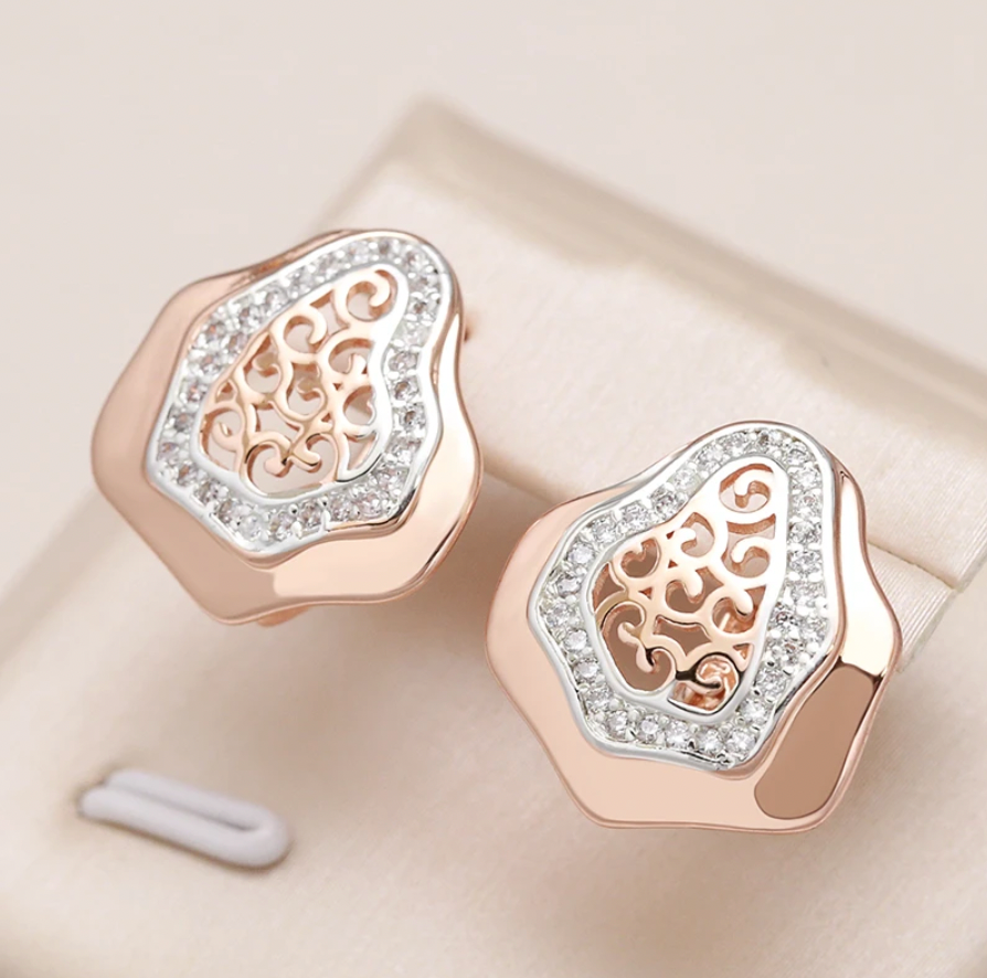 Golden Zirconia Shell Earrings