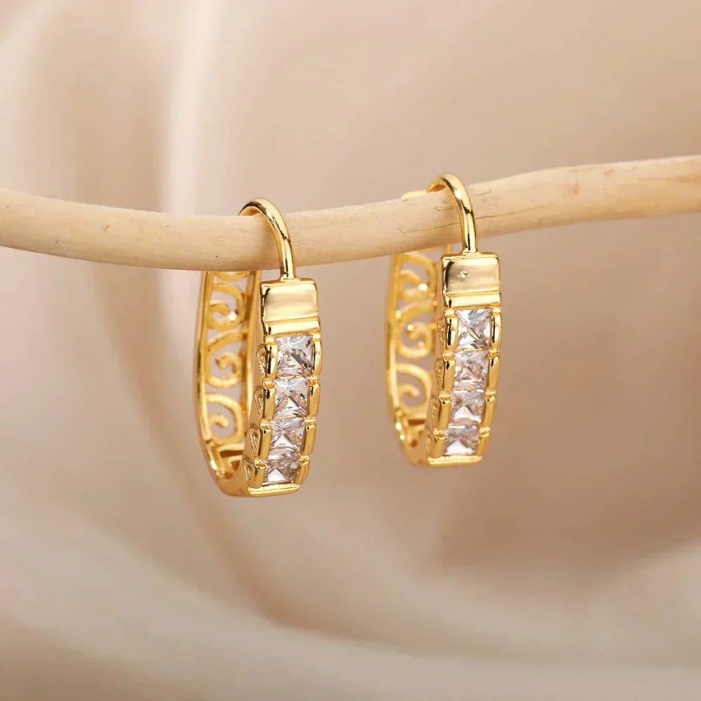 Minimalist Hollow Zirconia Earrings in Gold