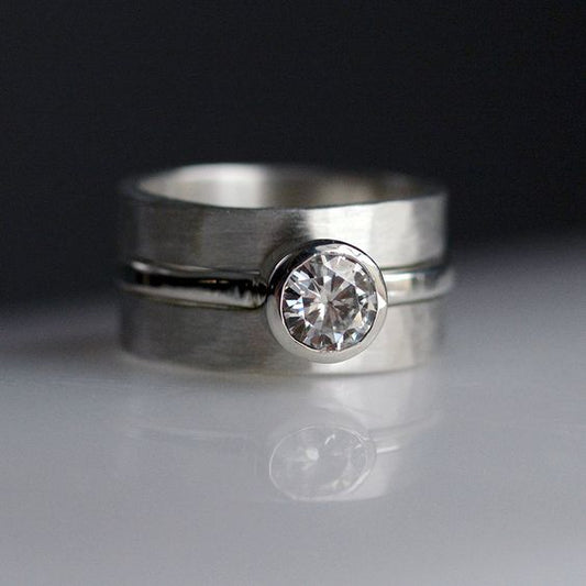 Silver ring with vintage zirconia