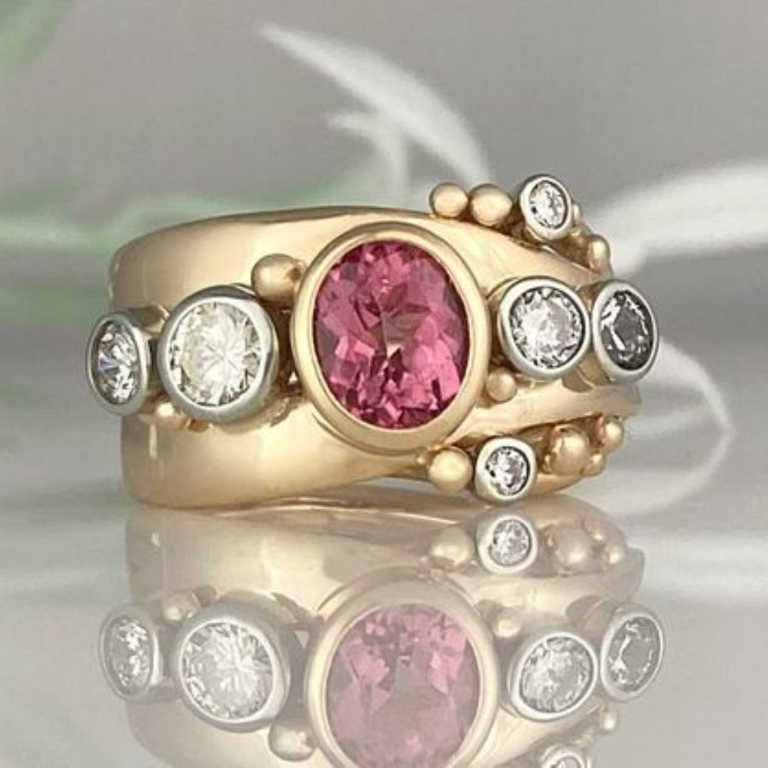 Golden Vintage Ring with Red Zircon