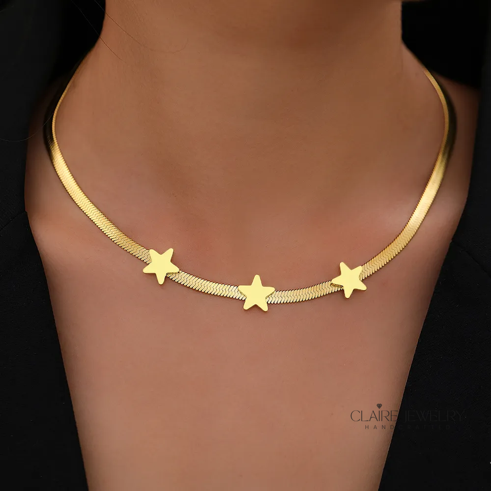Elegant Star Necklace